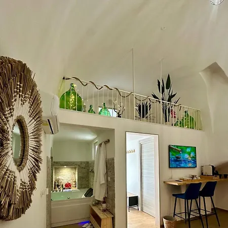 Contemossa With Whirlpool Bari